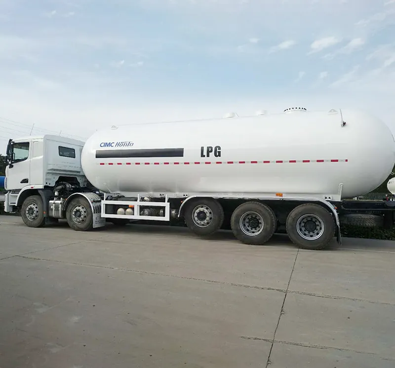 LPG bobtail truck