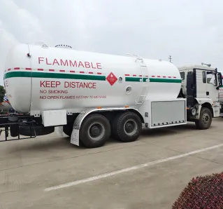 LPG Bobtail Truck (with pump)