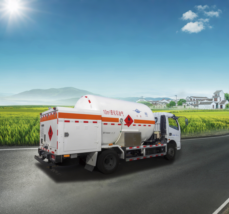 LPG Bobtail Truck (with pump)