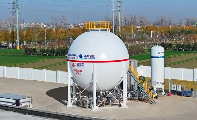 Large-Capacity LH<sub>2</sub> Storage Solution